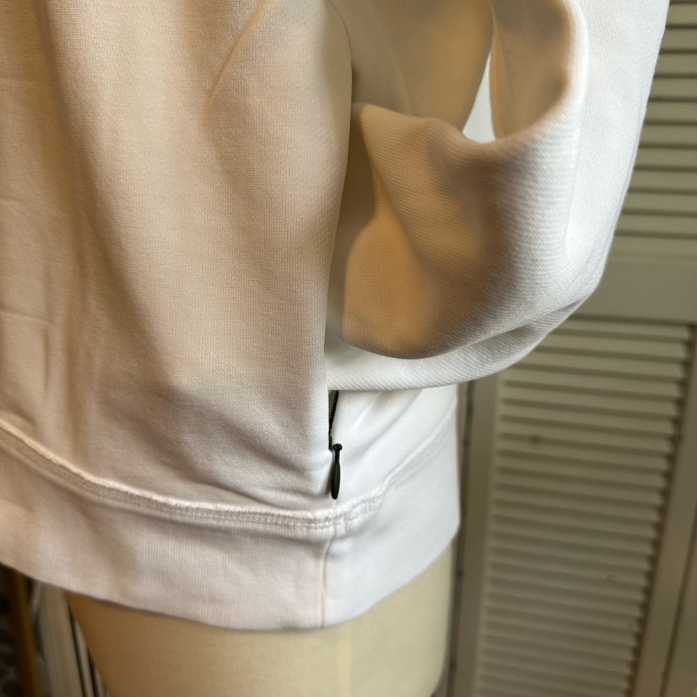 White pullover sweatshirt - Picture 3 of 6